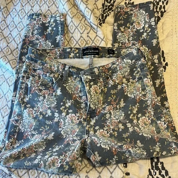 Lucky Brand floral ankle crop Jean​​​​ - Picture 3 of 5
